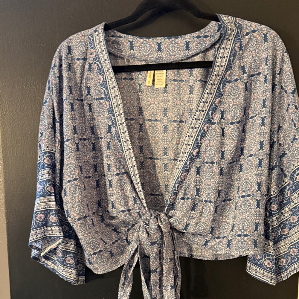 Japna Floral Blue and Pink wrap  Top